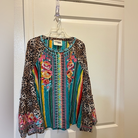 Savanna Jane Tops - Savanna Jane Women’s Embroidered Animal Print Cheetah Top Bell Sleeves Size S